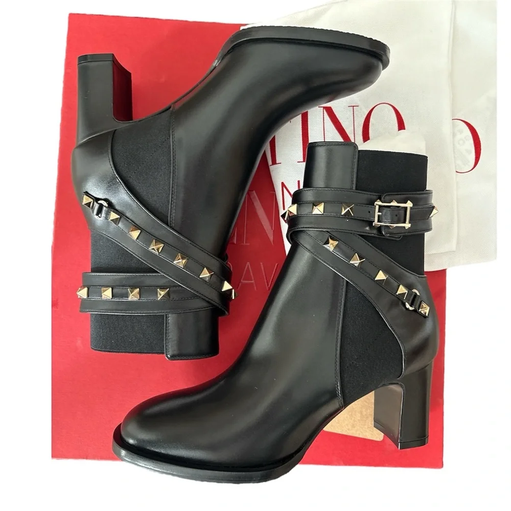Valentino Rockstud Straps Block Heel Black Leather Ankle Booties Size 36 NWT - Picture 4 of 10